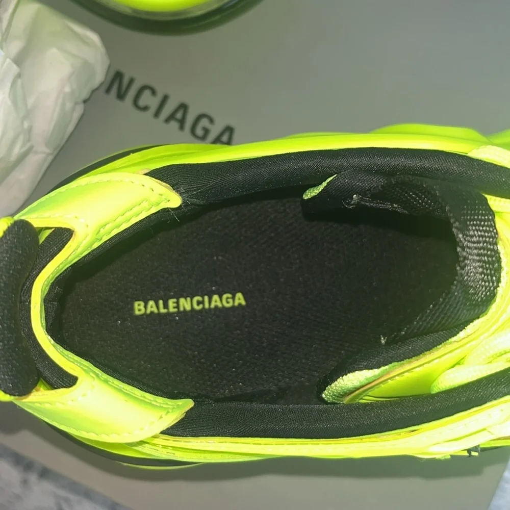 Balenciaga Tyrex Sneakers in Neon Yellow and Black - Picture 11 of 15